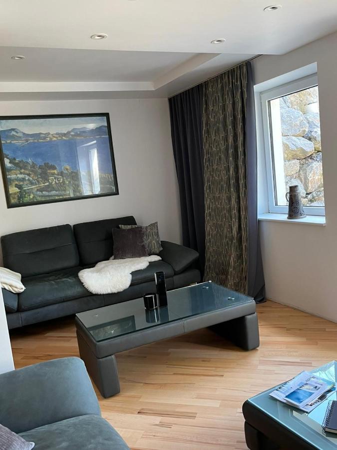 Moderne, Ruhige Ferienwohnung , Ideal Zum Abschalten Hadamar Exterior foto