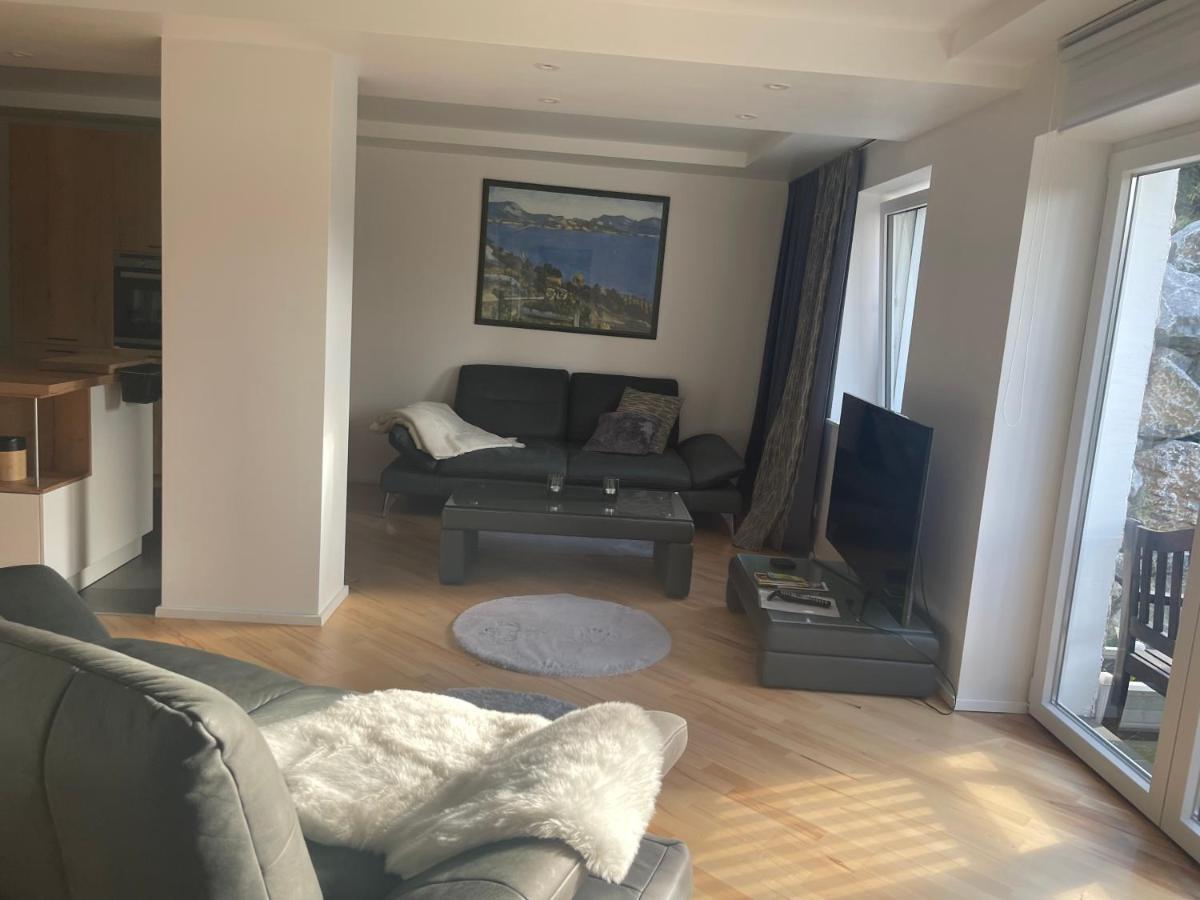Moderne, Ruhige Ferienwohnung , Ideal Zum Abschalten Hadamar Exterior foto